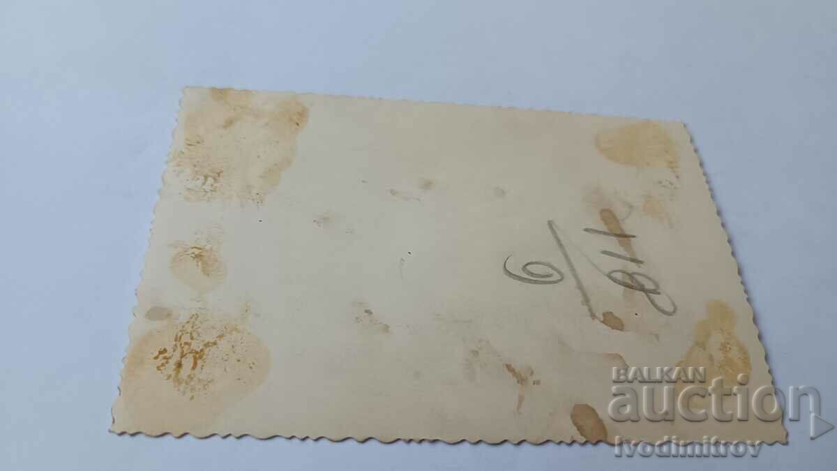 Photo Sofia Women and two boys in front of the Courthouse with price 2.35 BGN | € 1.20