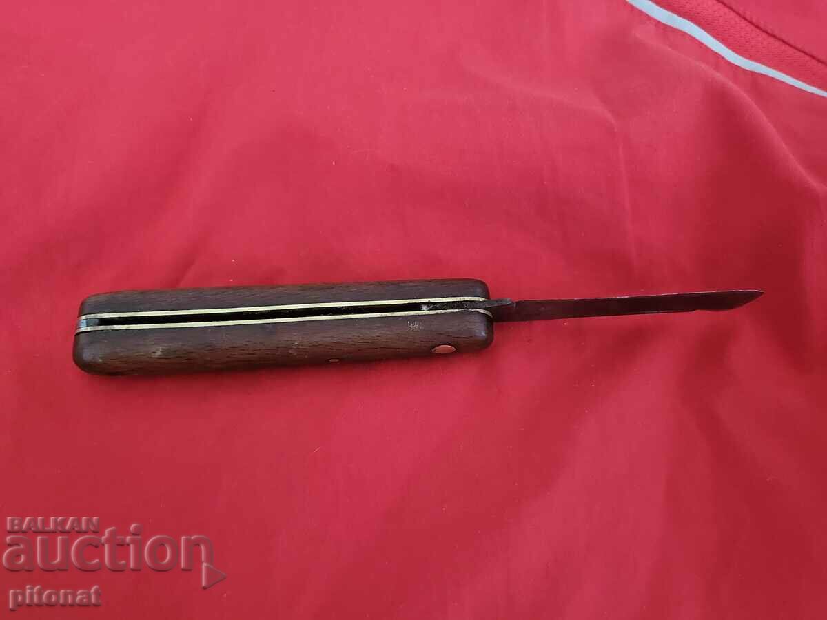 Delivery of Soca collectible folding knife Delivery of Soca collectible folding knife