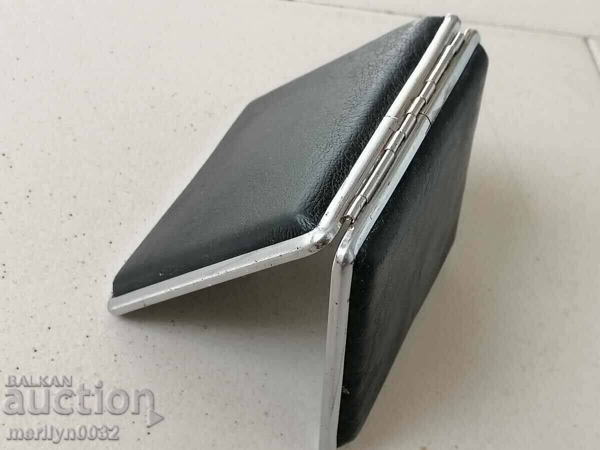 Δημοπρασία Κουτί τσιγάρων, δερμάτινο ταμπακι, τσιγάρο Δημοπρασία Κουτί τσιγάρων, δερμάτινο ταμπακι, τσιγάρο