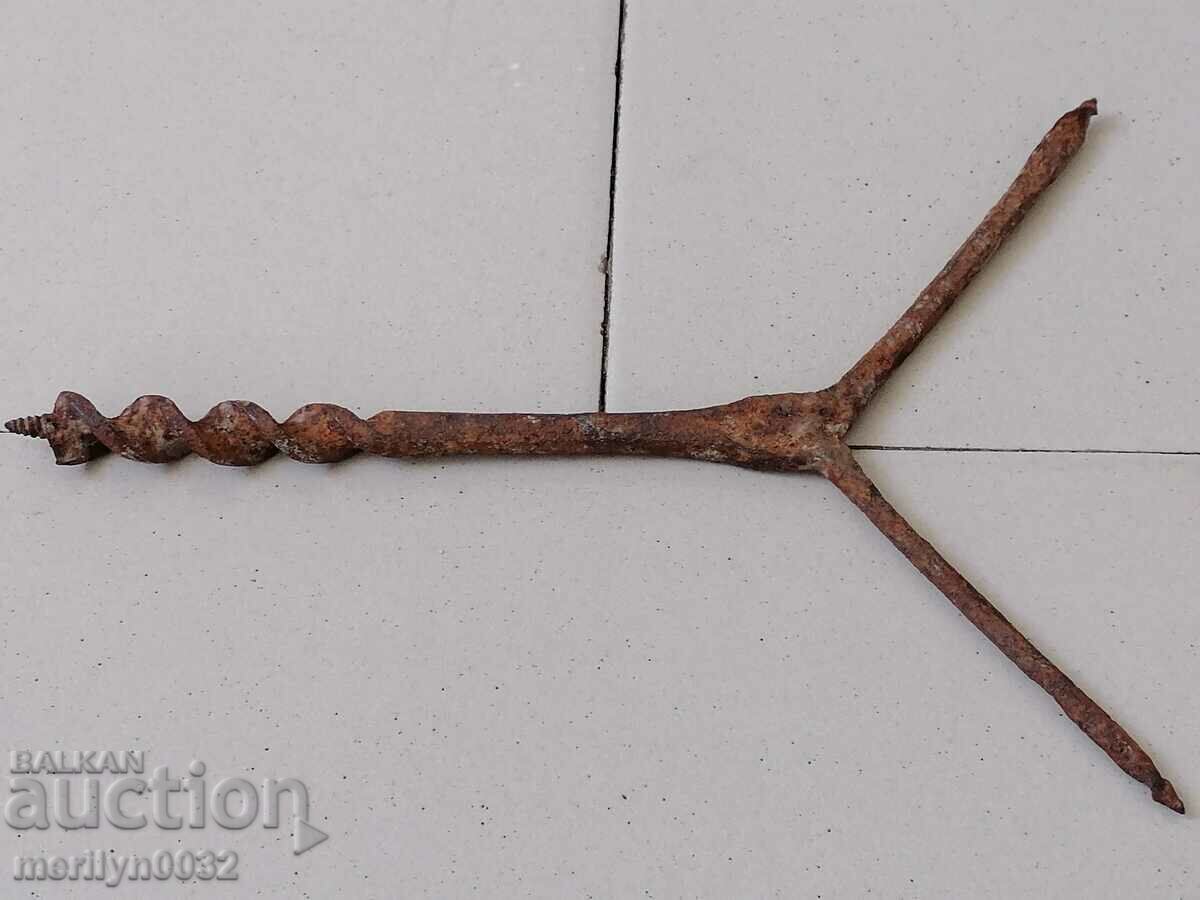 Παλιό ξύλο, ελικόπτερο, τρυπάνι, εργαλείο - 5 Παλιό ξύλο, ελικόπτερο, τρυπάνι, εργαλείο - 5