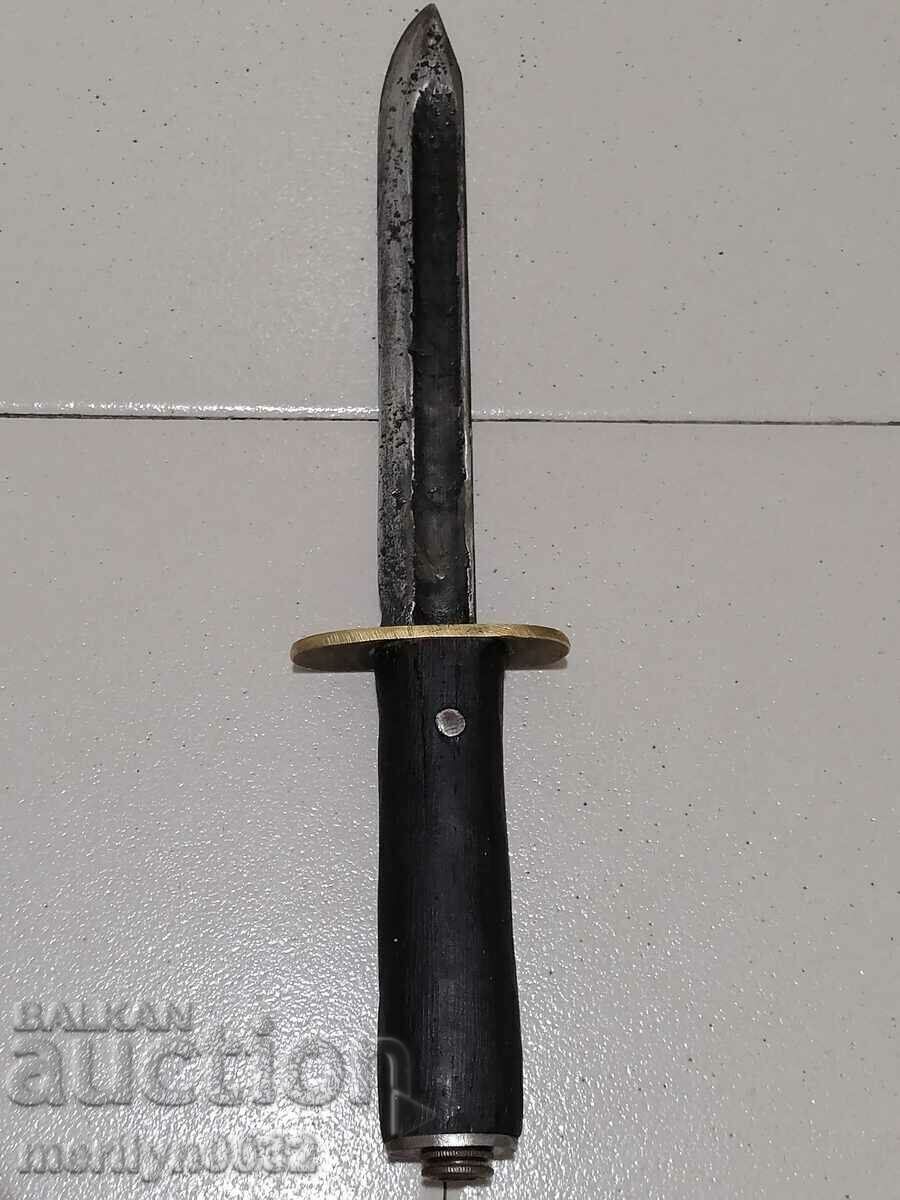 Delivery of Old knife dagger kulak Delivery of Old knife dagger kulak