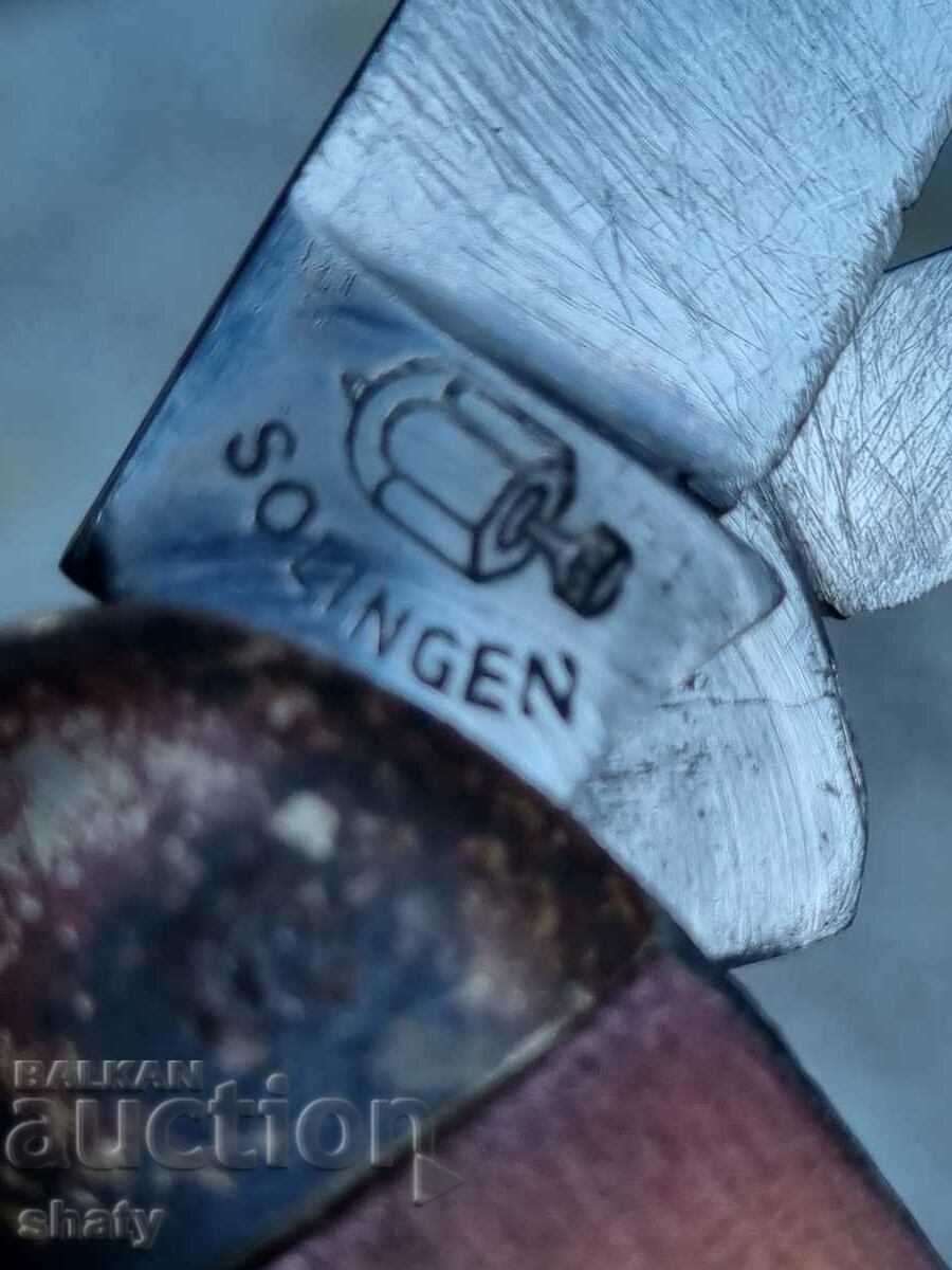 Old Solingen knife with price 55.00 BGN | € 28.12 Old Solingen knife with price 55.00 BGN | € 28.12