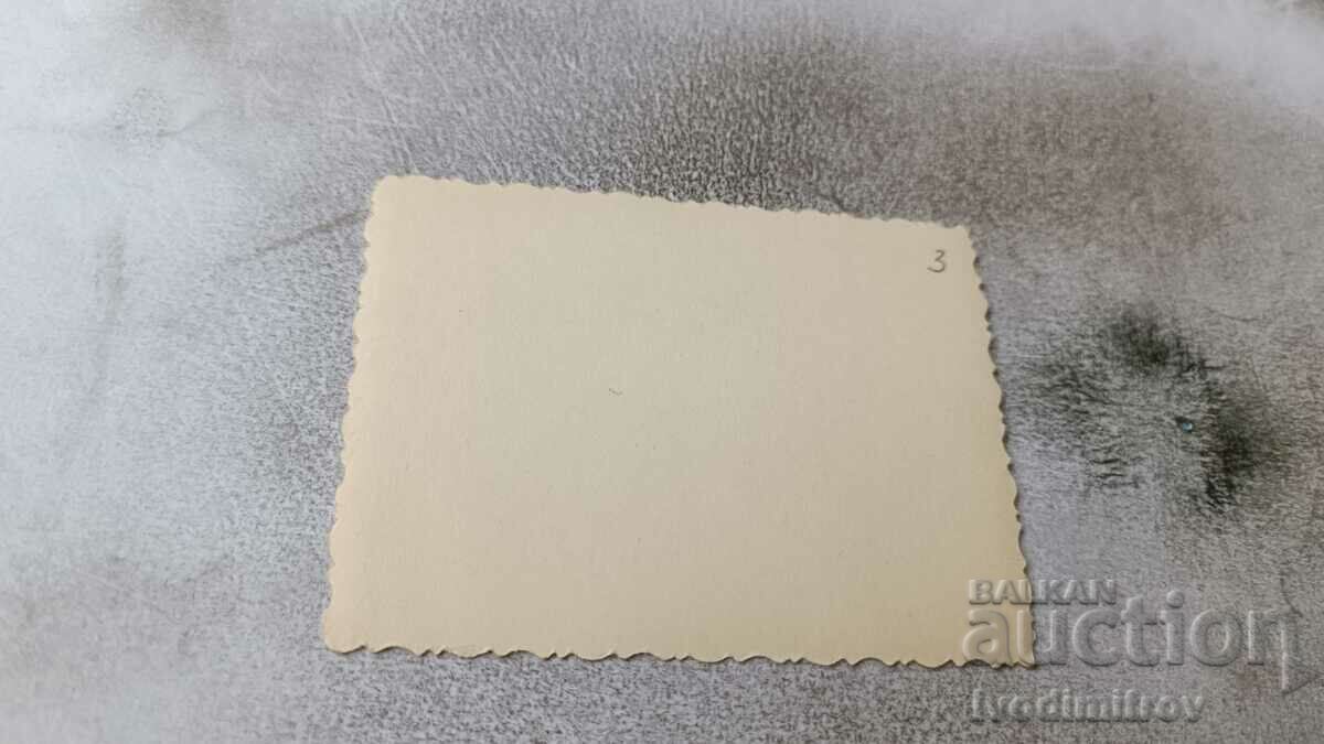 Φωτογραφία Γυναίκες και παιδιά στη θάλασσα με τιμή 1.45 BGN | € 0.74