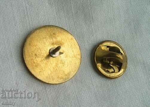 Badge football Latvia - Football Federation with price 5.00 BGN | € 2.56 Badge football Latvia - Football Federation with price 5.00 BGN | € 2.56