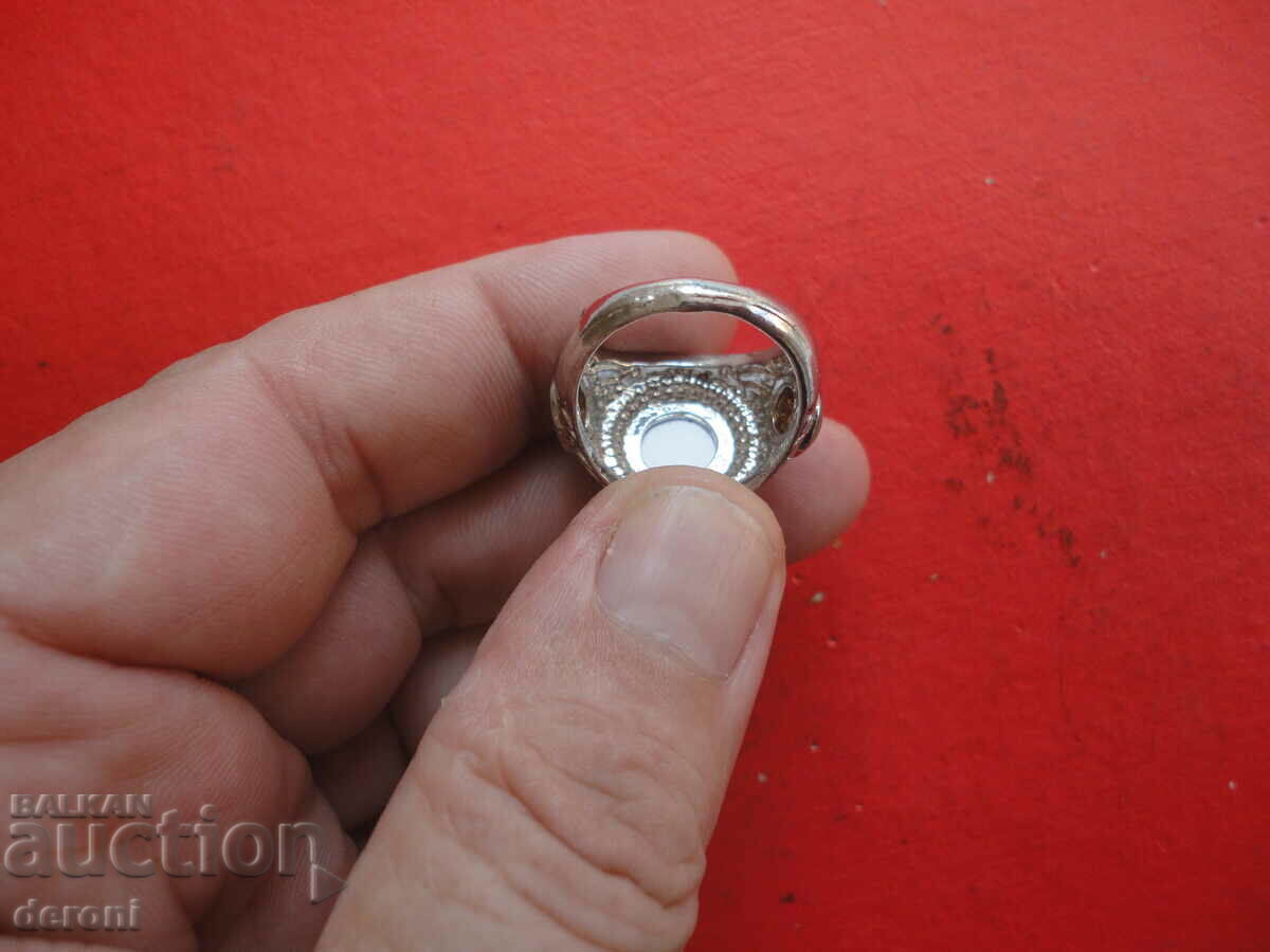 A great ring with enamel stones - 5