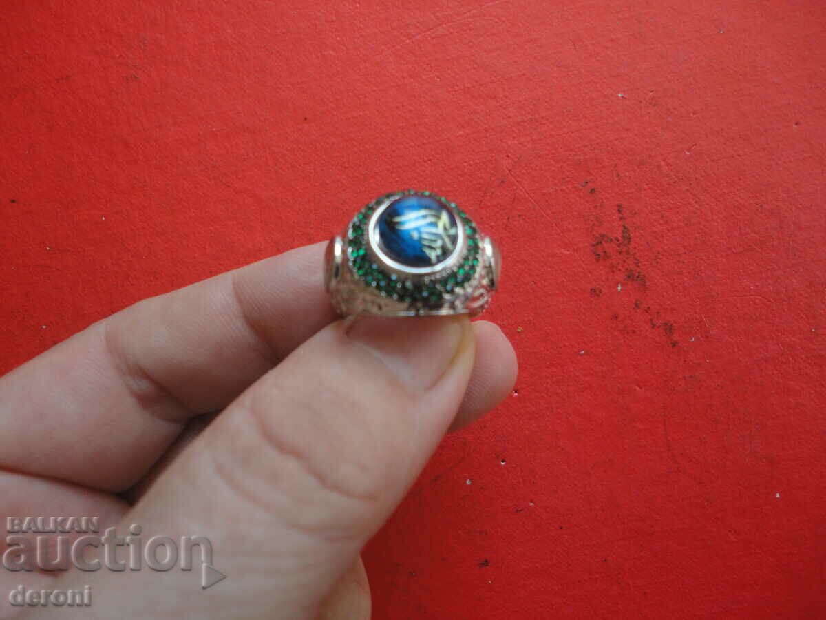 A great ring with enamel stones - 6