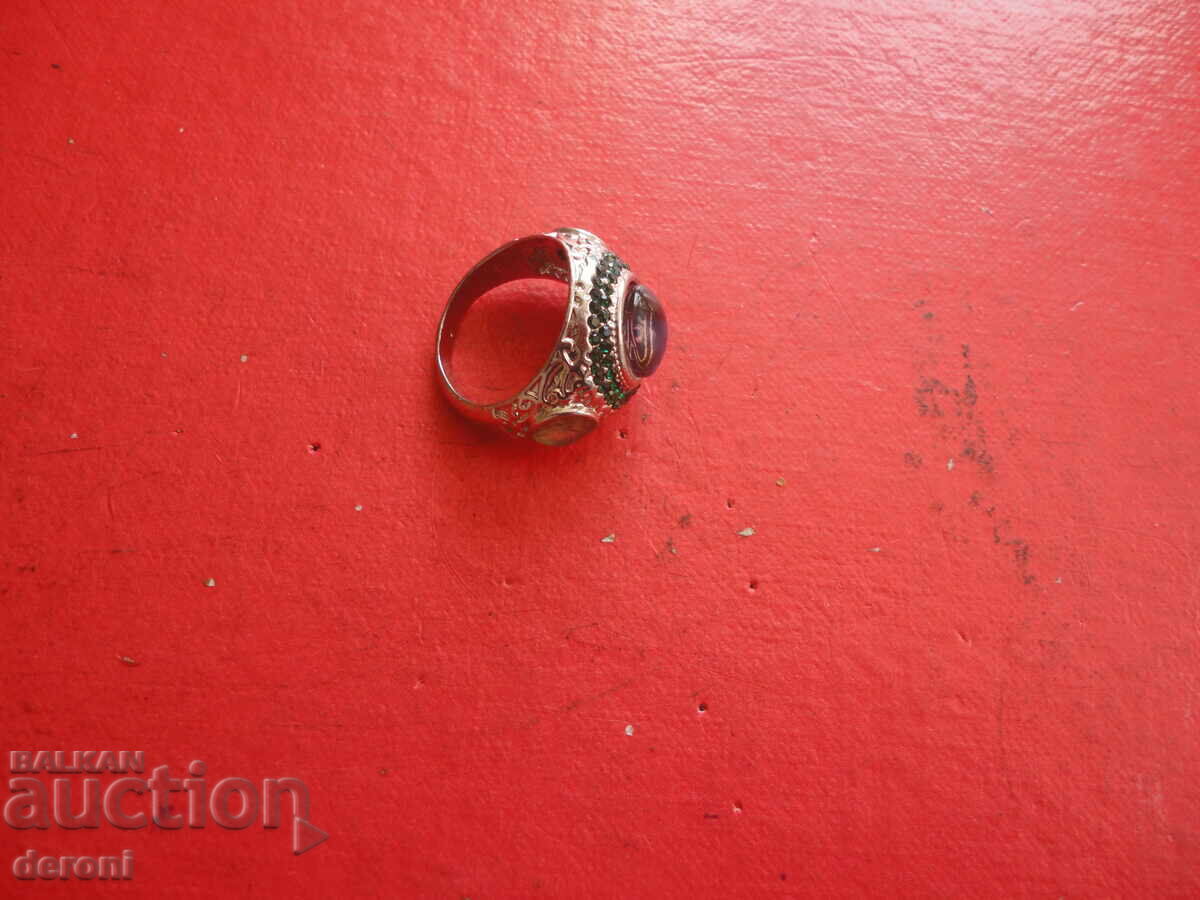 A great ring with enamel stones - 7