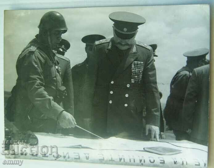 Снимка Варшавски договор - военно учение, командващ