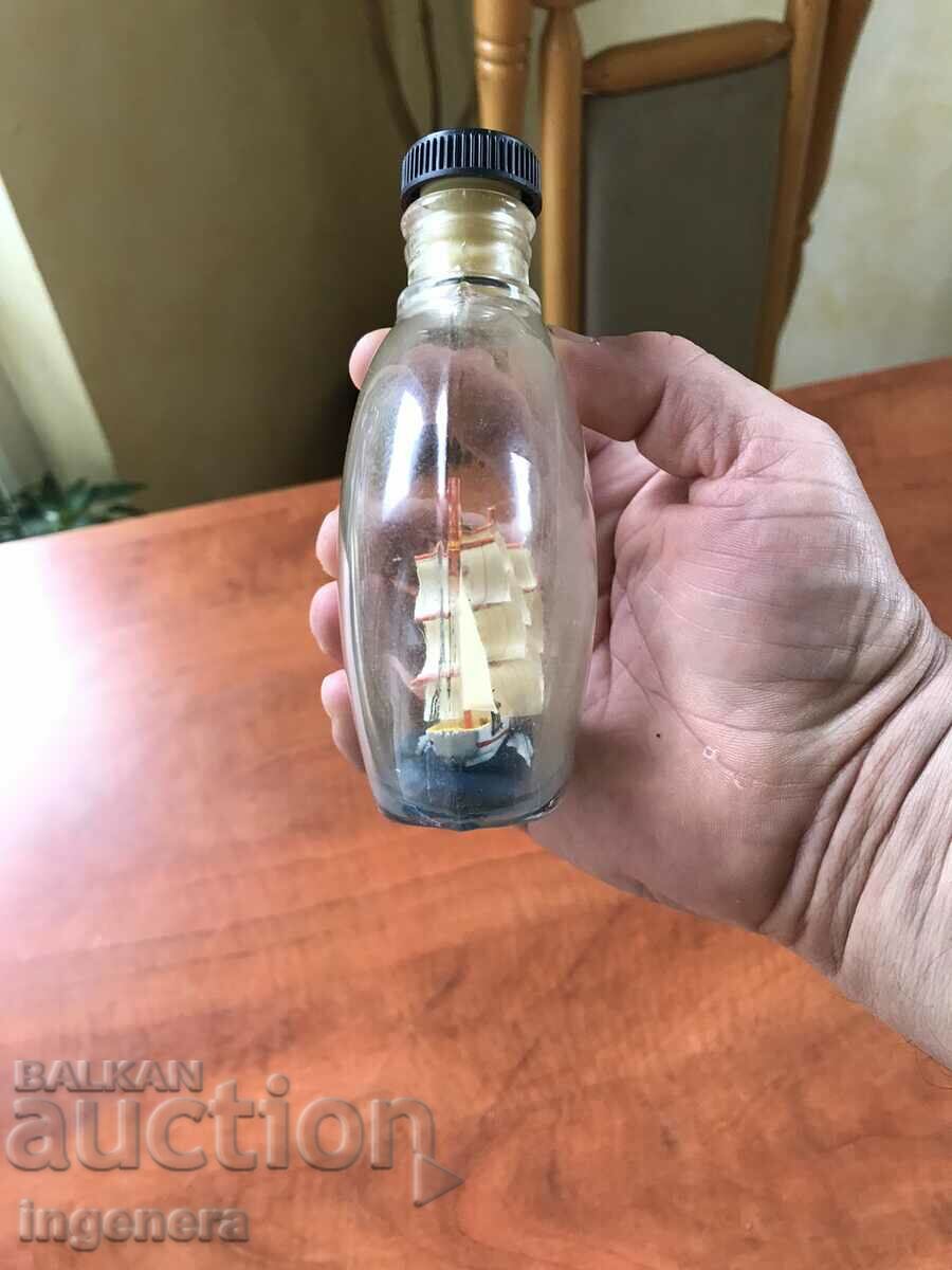 BOTTLE BOTTLE WITH A SHIP MOUNTED IN IT - 5 BOTTLE BOTTLE WITH A SHIP MOUNTED IN IT - 5