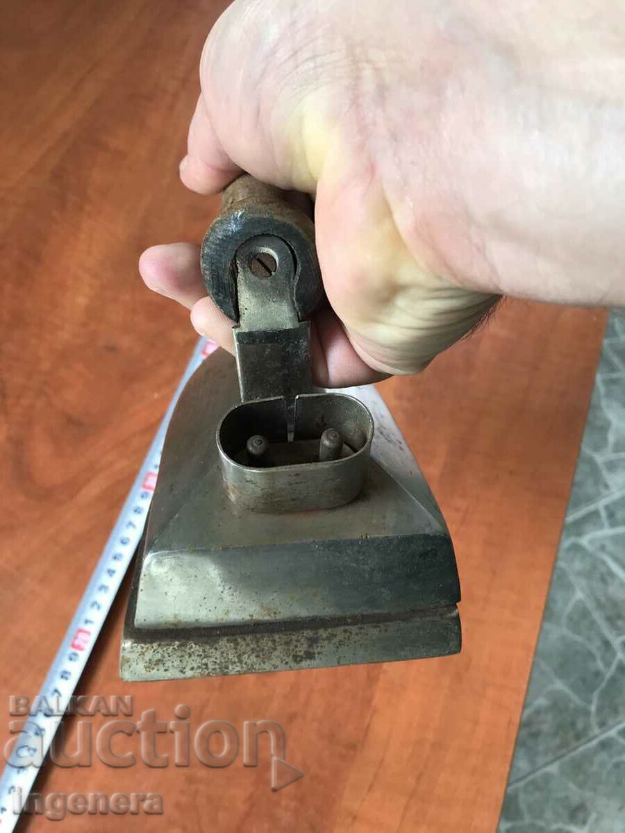 Δημοπρασία ΠΑΛΙΟ ΗΛΕΚΤΡΙΚΟ ΣΙΔΕΡΟ ΣΥΛΛΕΚΤΩΝ Δημοπρασία ΠΑΛΙΟ ΗΛΕΚΤΡΙΚΟ ΣΙΔΕΡΟ ΣΥΛΛΕΚΤΩΝ