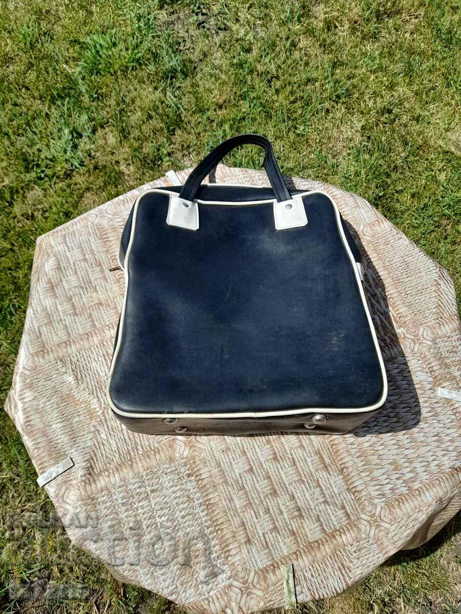 Delivery of Old Travel Bag