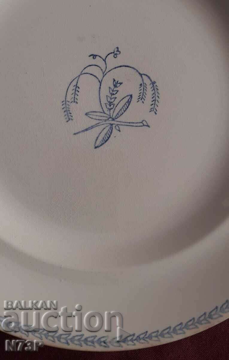 OLD PORCELAIN PLATE. COLLECTION. ..GUSTAVSBERG... with price 16.00 BGN | € 8.18 OLD PORCELAIN PLATE. COLLECTION. ..GUSTAVSBERG... with price 16.00 BGN | € 8.18