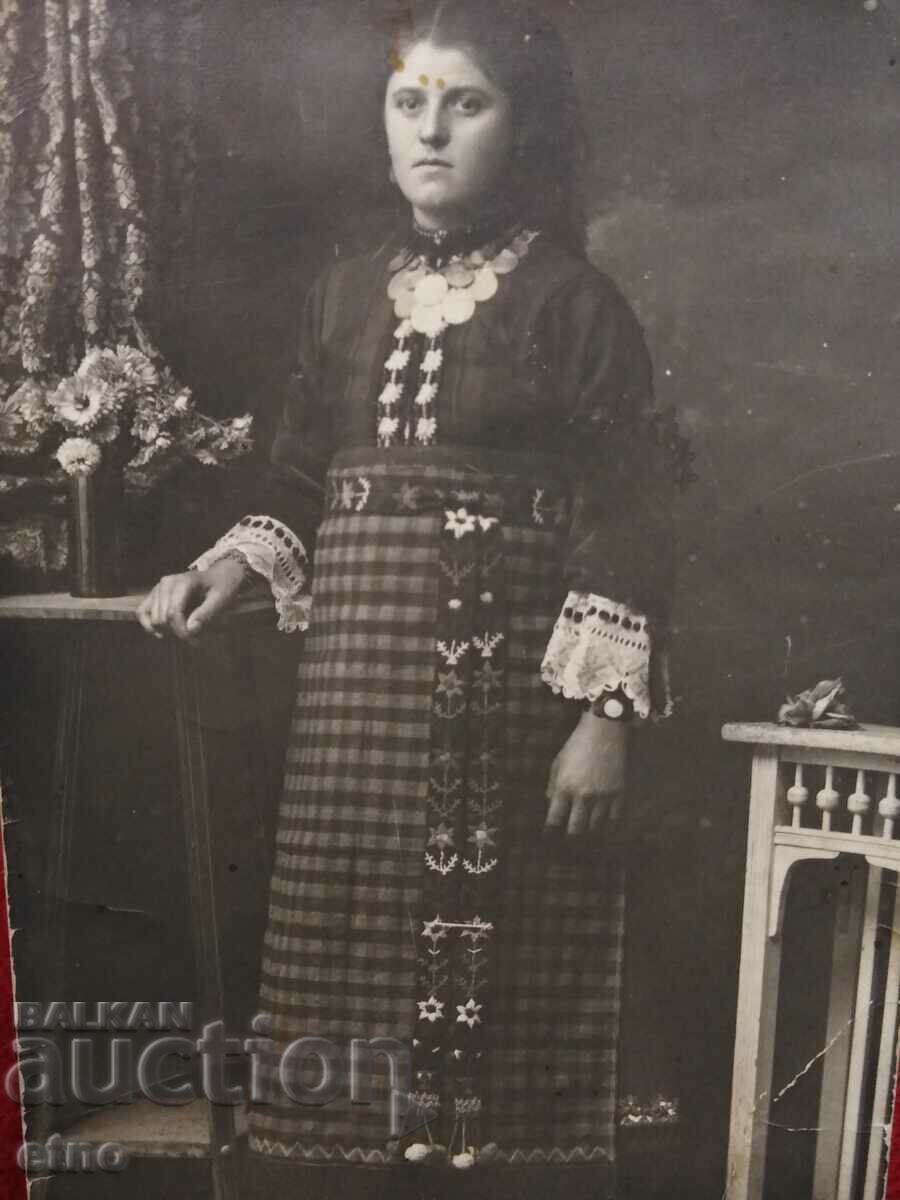 ROYAL PICTURE, COSTUME with price 15.00 BGN | € 7.67 ROYAL PICTURE, COSTUME with price 15.00 BGN | € 7.67