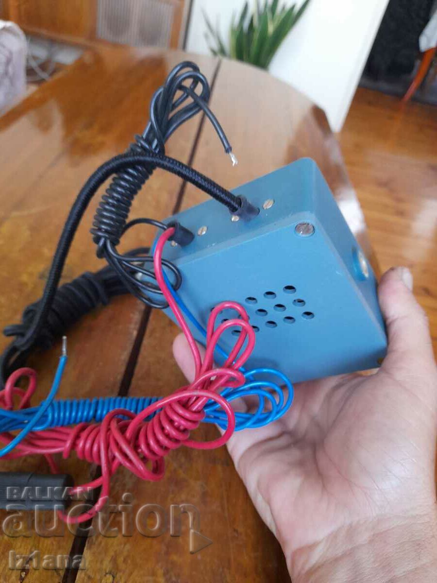 Delivery of Old control unit for radio telephones Len Delivery of Old control unit for radio telephones Len