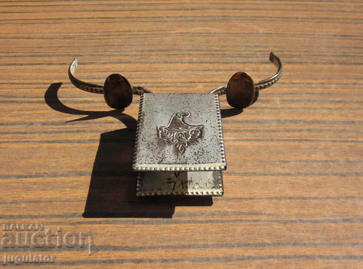 antique silver plated matchbox with ornaments with price 20.00 BGN | € 10.23 antique silver plated matchbox with ornaments with price 20.00 BGN | € 10.23
