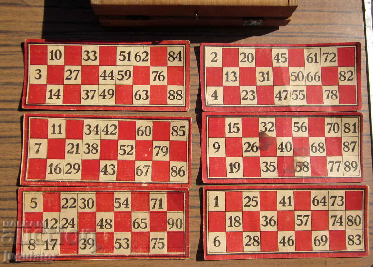 Licitație RAFLE joc vechi bulgaresc pentru copii in cutie de lemn Licitație RAFLE joc vechi bulgaresc pentru copii in cutie de lemn