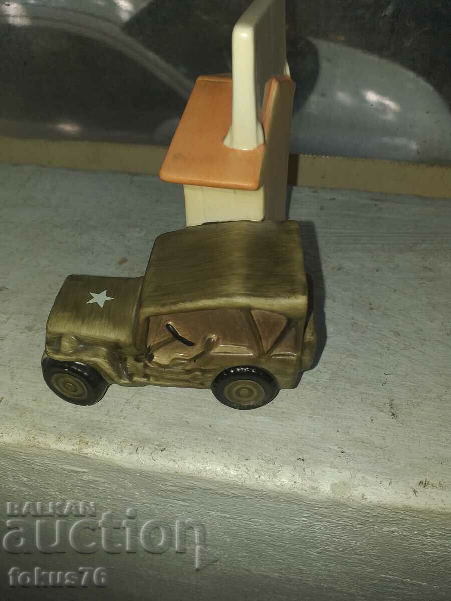 Hummel Goebel - figure statuette porcelain US ARMY with price 190.00 BGN | € 97.15 Hummel Goebel - figure statuette porcelain US ARMY with price 190.00 BGN | € 97.15