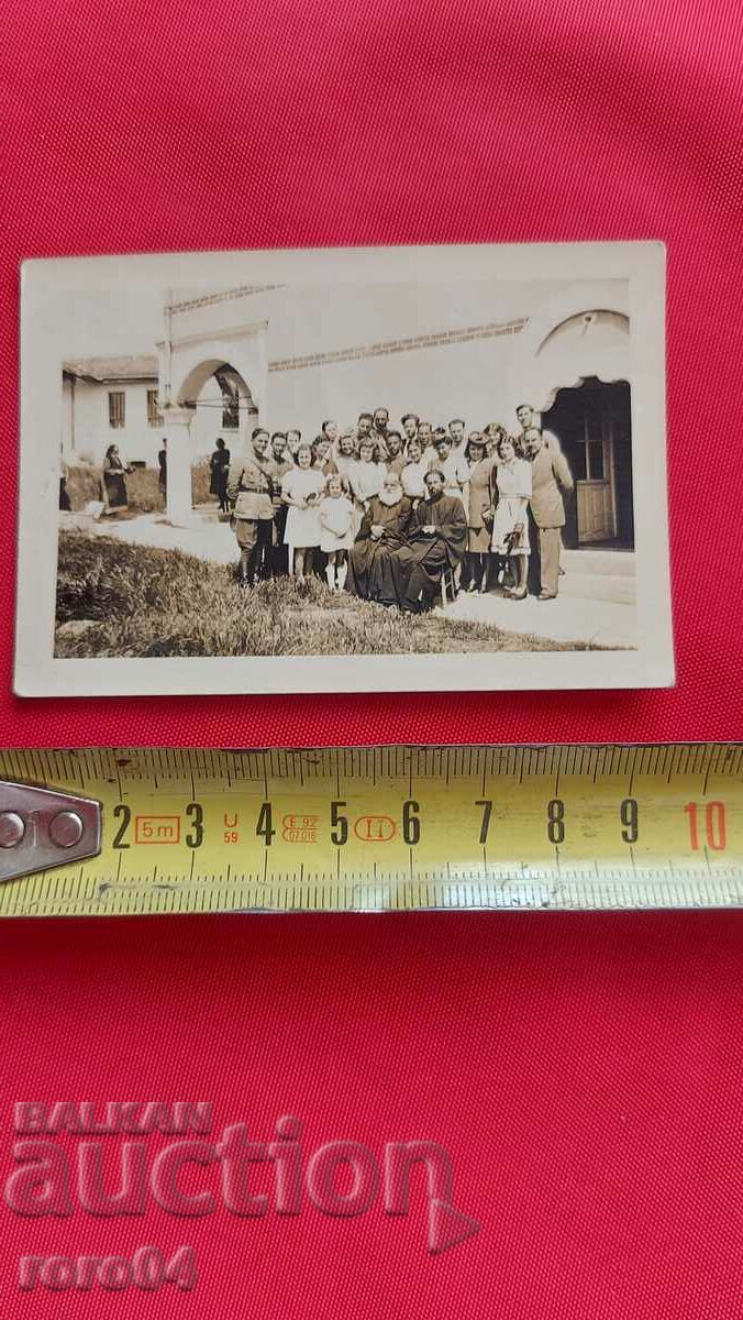 PRIESTS - MILITARY - PEOPLE - CHURCH with price 18.00 BGN | € 9.20 PRIESTS - MILITARY - PEOPLE - CHURCH with price 18.00 BGN | € 9.20