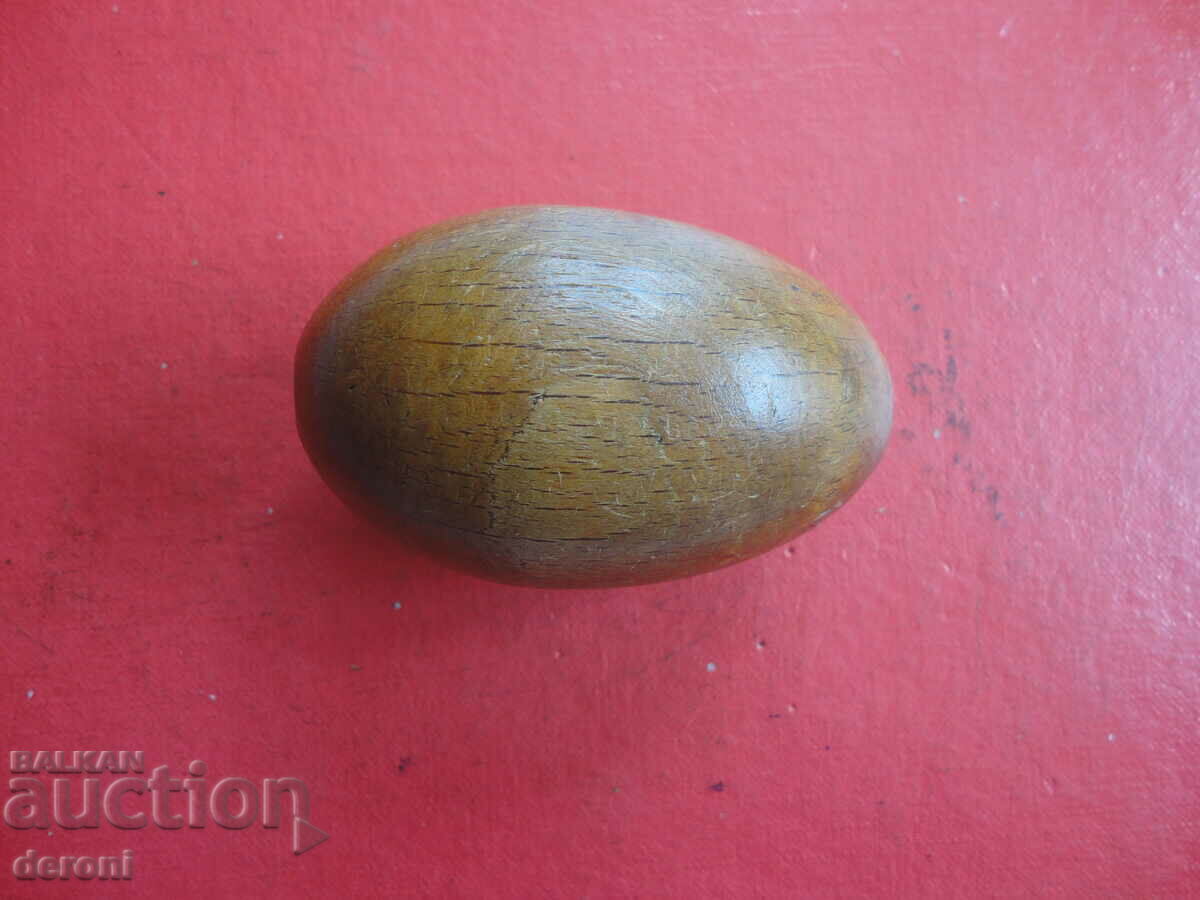 Auction Wooden egg 3 Auction Wooden egg 3