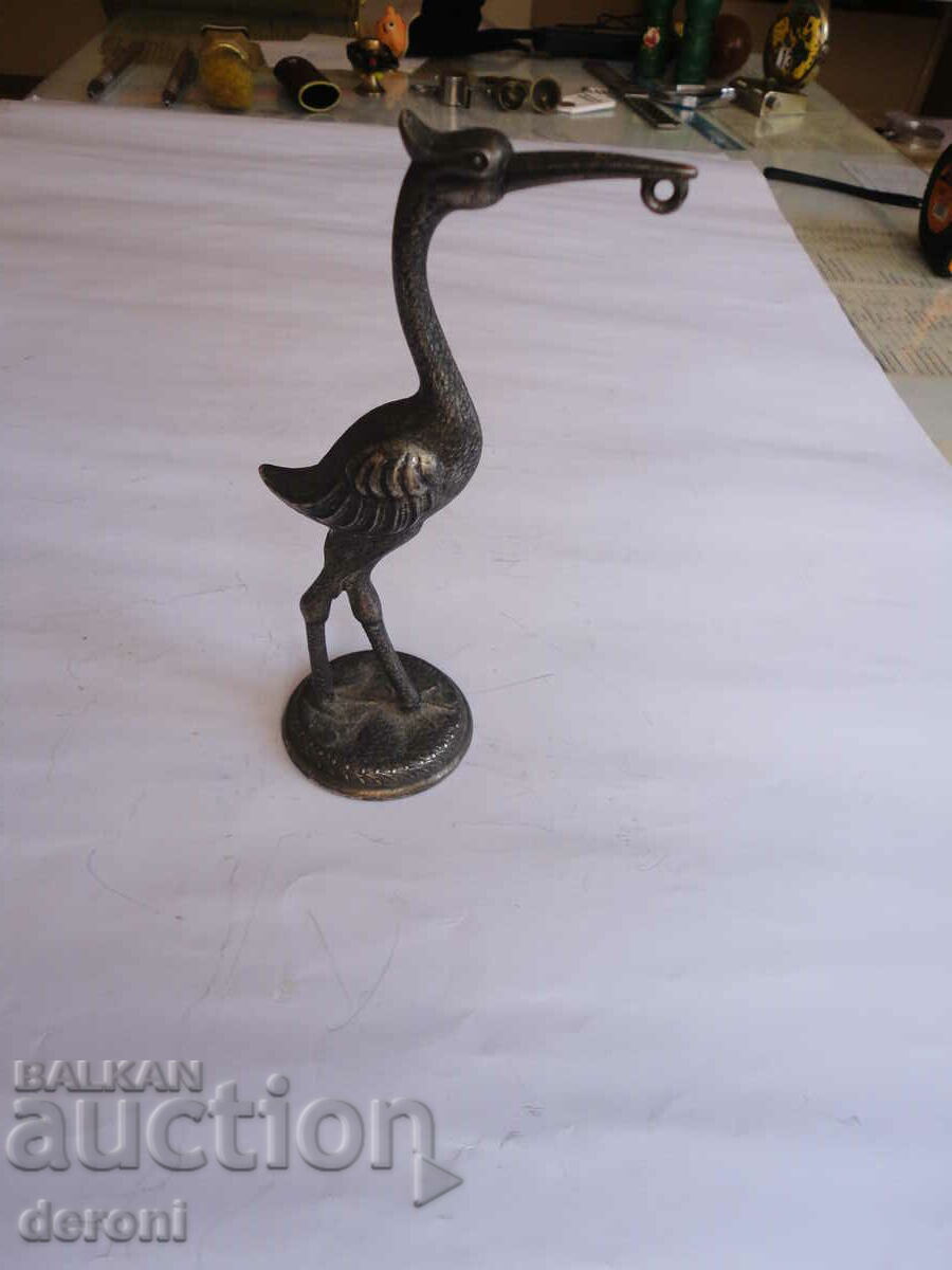 Bronze plastic bird figure 6 - 6 Bronze plastic bird figure 6 - 6