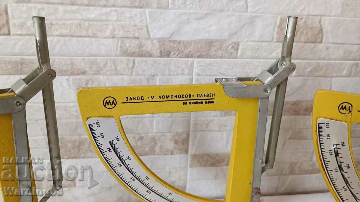 Аукцион Три броя кантари - тип пощенскки - Завод М.Ломоносов -Плевен