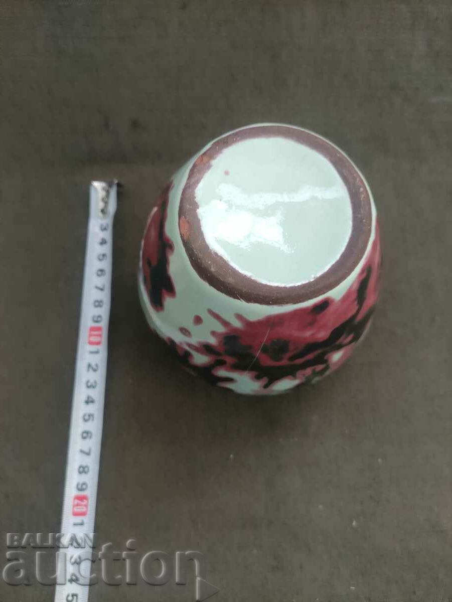 Παράδοση όμορφο κεραμικό βάζο Παράδοση όμορφο κεραμικό βάζο