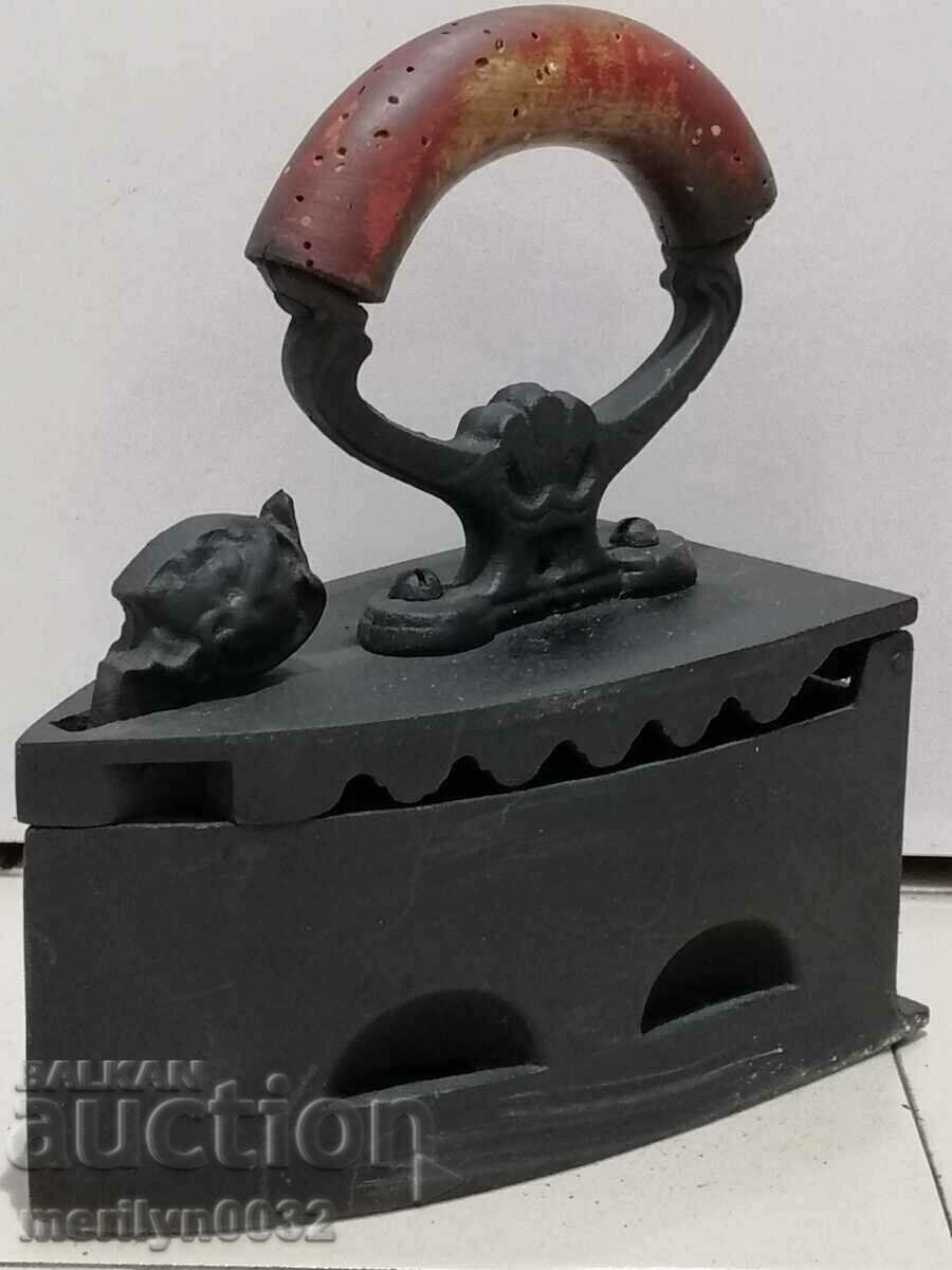 Παλιά σιδήρου στην πυρκαγιά - 7 Παλιά σιδήρου στην πυρκαγιά - 7