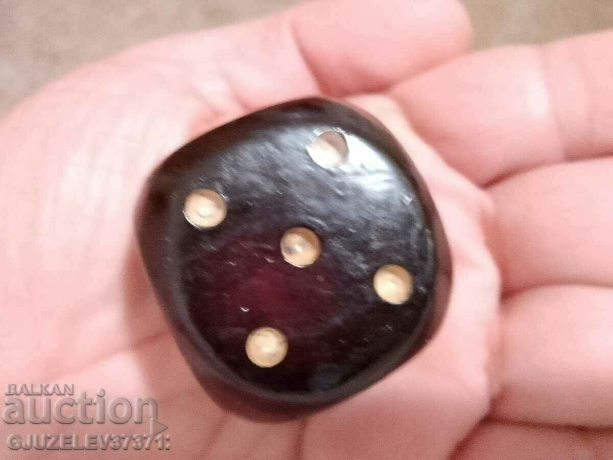 Auction Old collectible game dice Auction Old collectible game dice