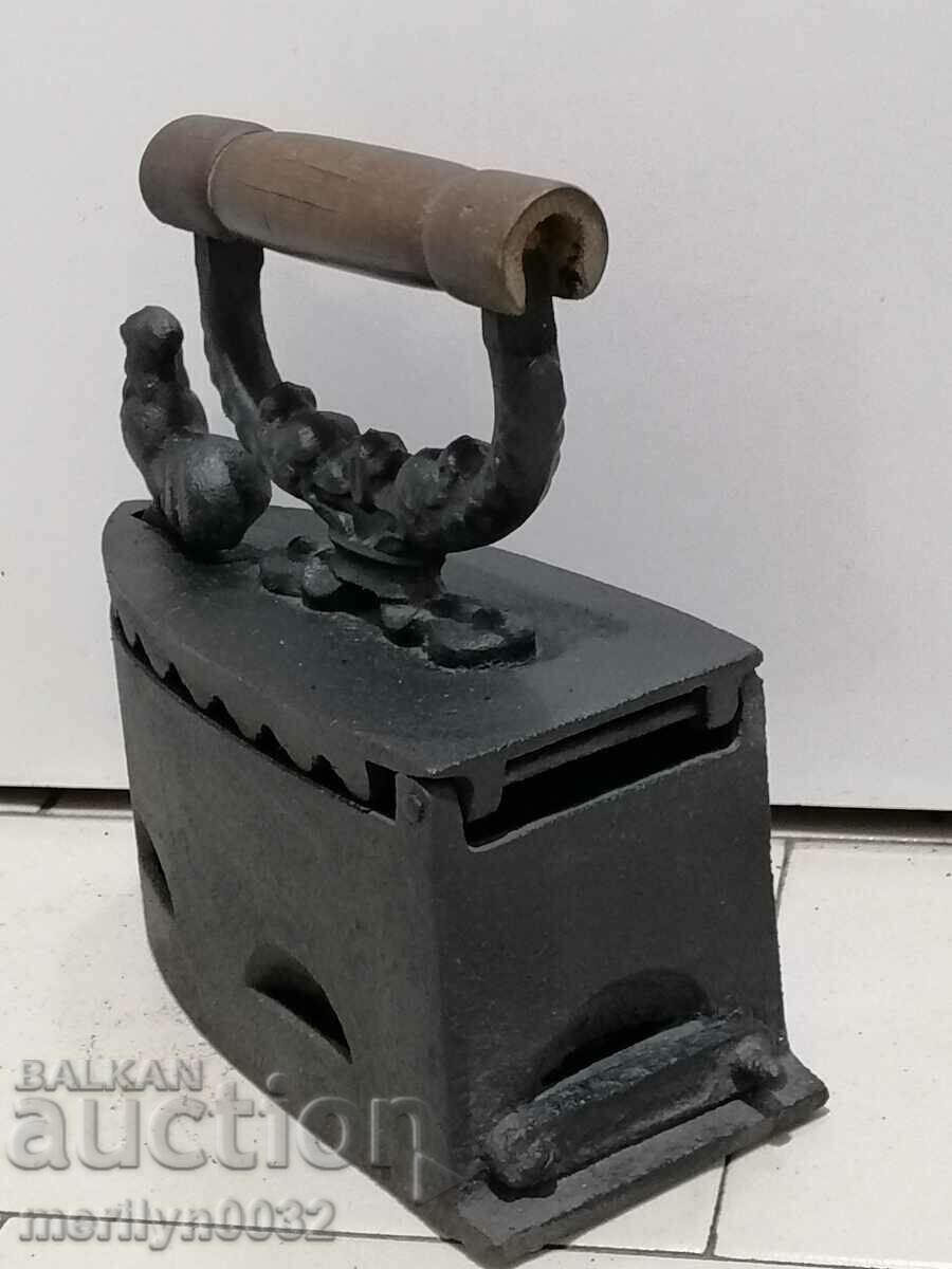 Δημοπρασία Παλιά σιδήρου στην πυρκαγιά Δημοπρασία Παλιά σιδήρου στην πυρκαγιά