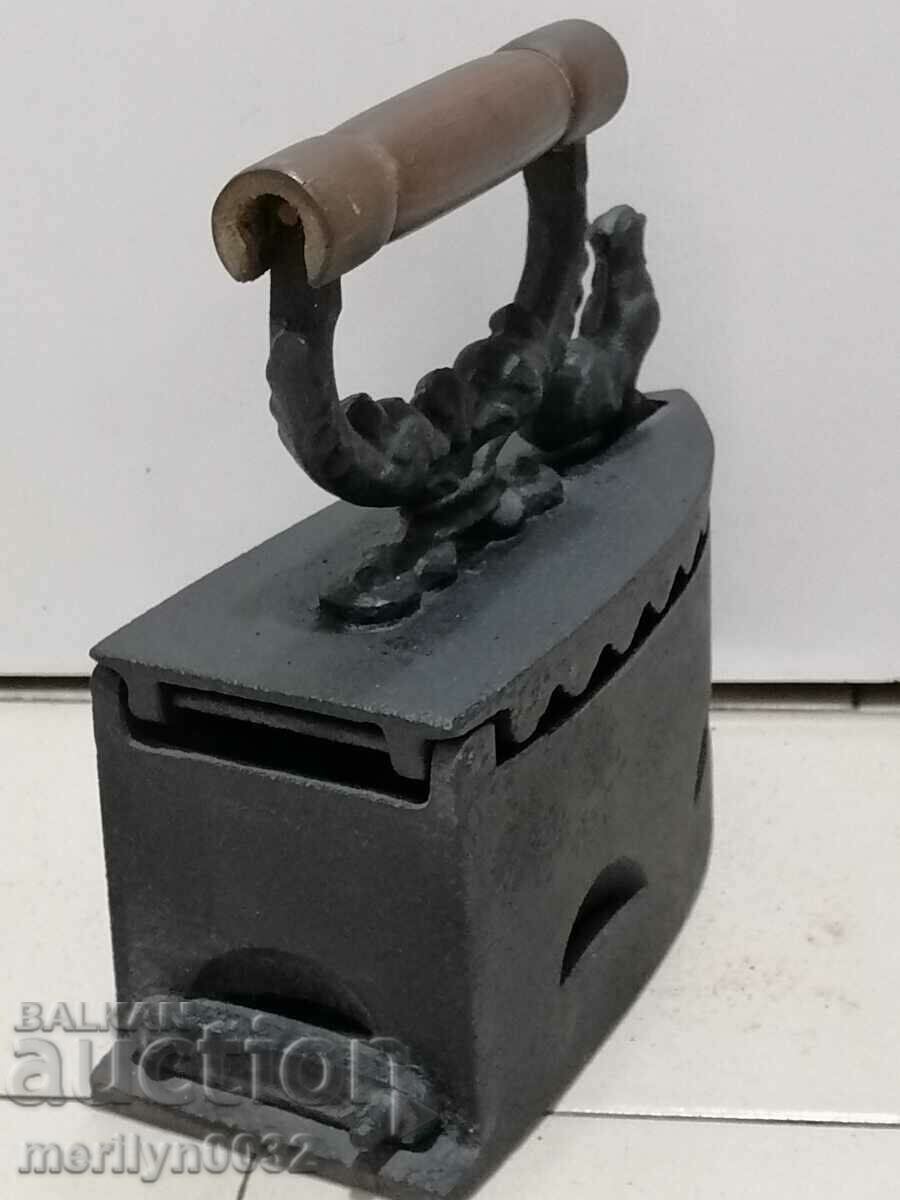 Παλιά σιδήρου στην πυρκαγιά - 7 Παλιά σιδήρου στην πυρκαγιά - 7