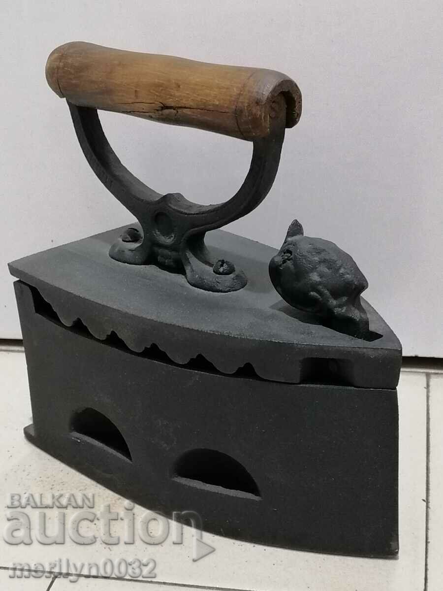 Παλιά σιδήρου στην πυρκαγιά - 7 Παλιά σιδήρου στην πυρκαγιά - 7