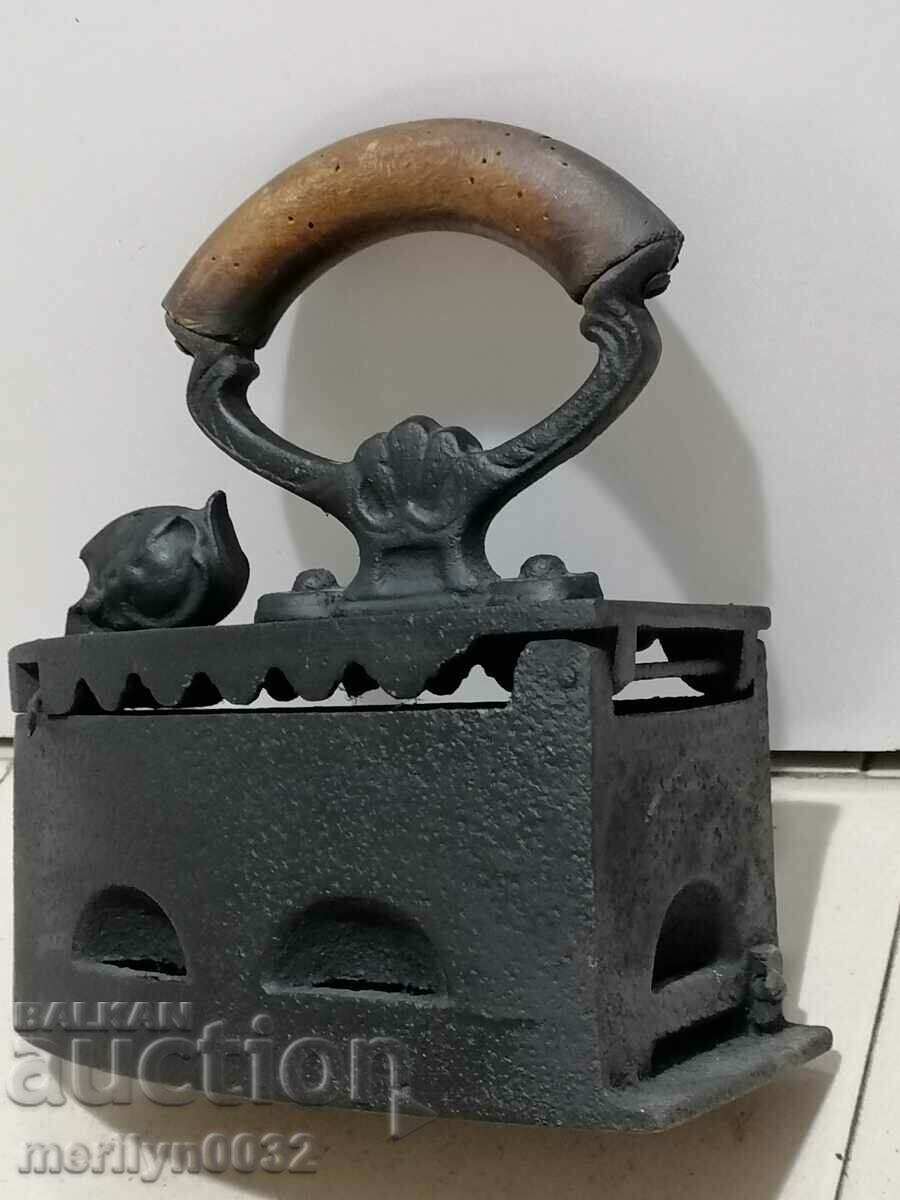 Old iron on fire with price 69.00 BGN | € 35.28 Old iron on fire with price 69.00 BGN | € 35.28