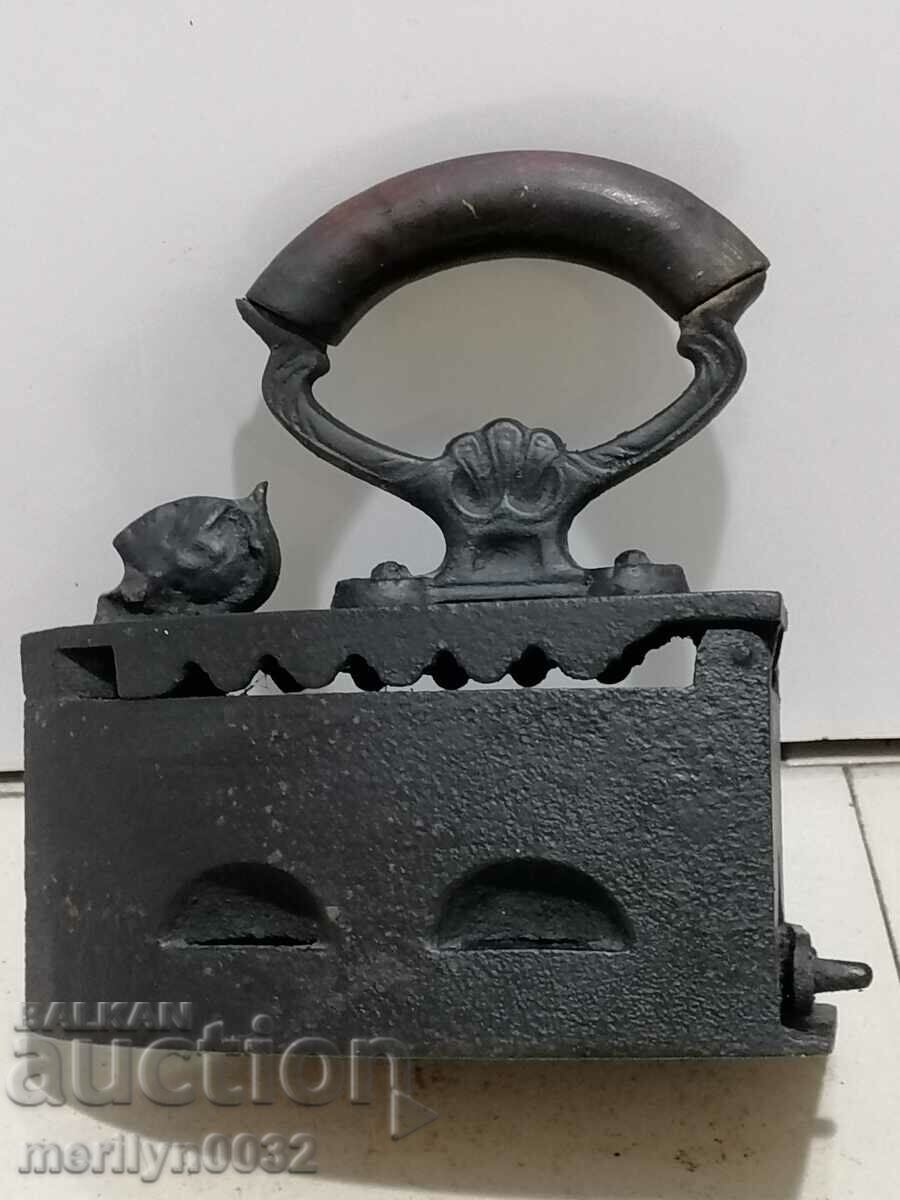 Auction An old iron on fire Auction An old iron on fire