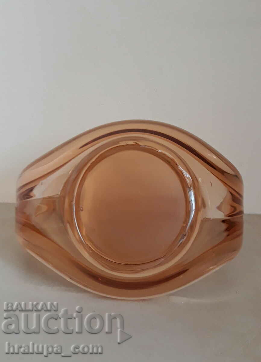 Delivery of Glass basket bonbonniere colored glass Delivery of Glass basket bonbonniere colored glass