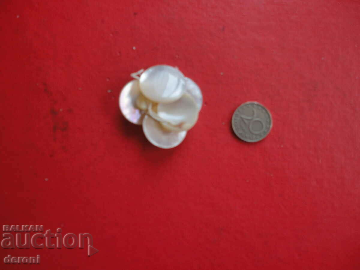 Antique buttons natural mother of pearl Mother of pearl buttons 5 with price 10.00 BGN | € 5.11