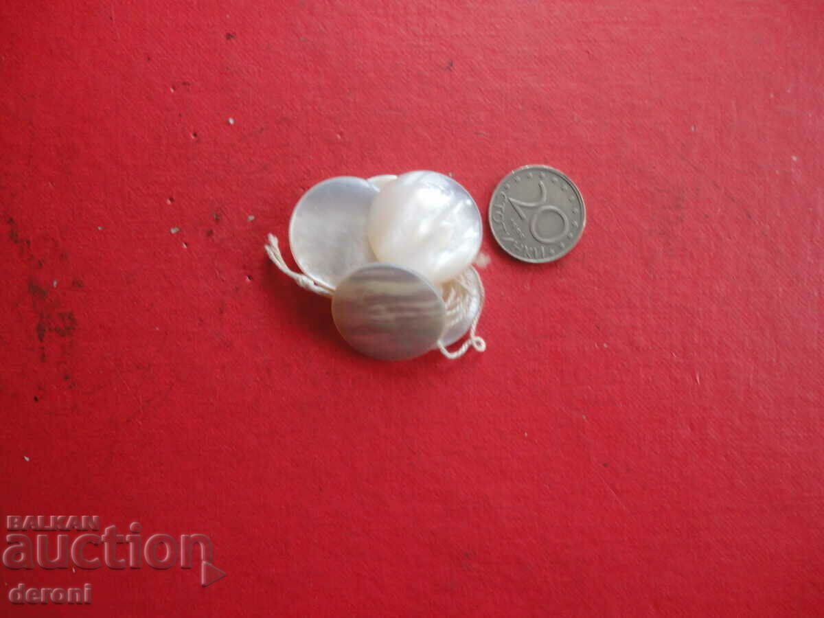 Antique buttons natural mother of pearl Mother of pearl buttons 5