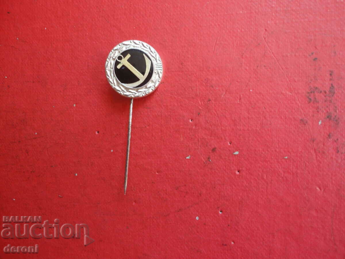 Silver sailor badge anchor 925 with price 25.00 BGN | € 12.78 Silver sailor badge anchor 925 with price 25.00 BGN | € 12.78