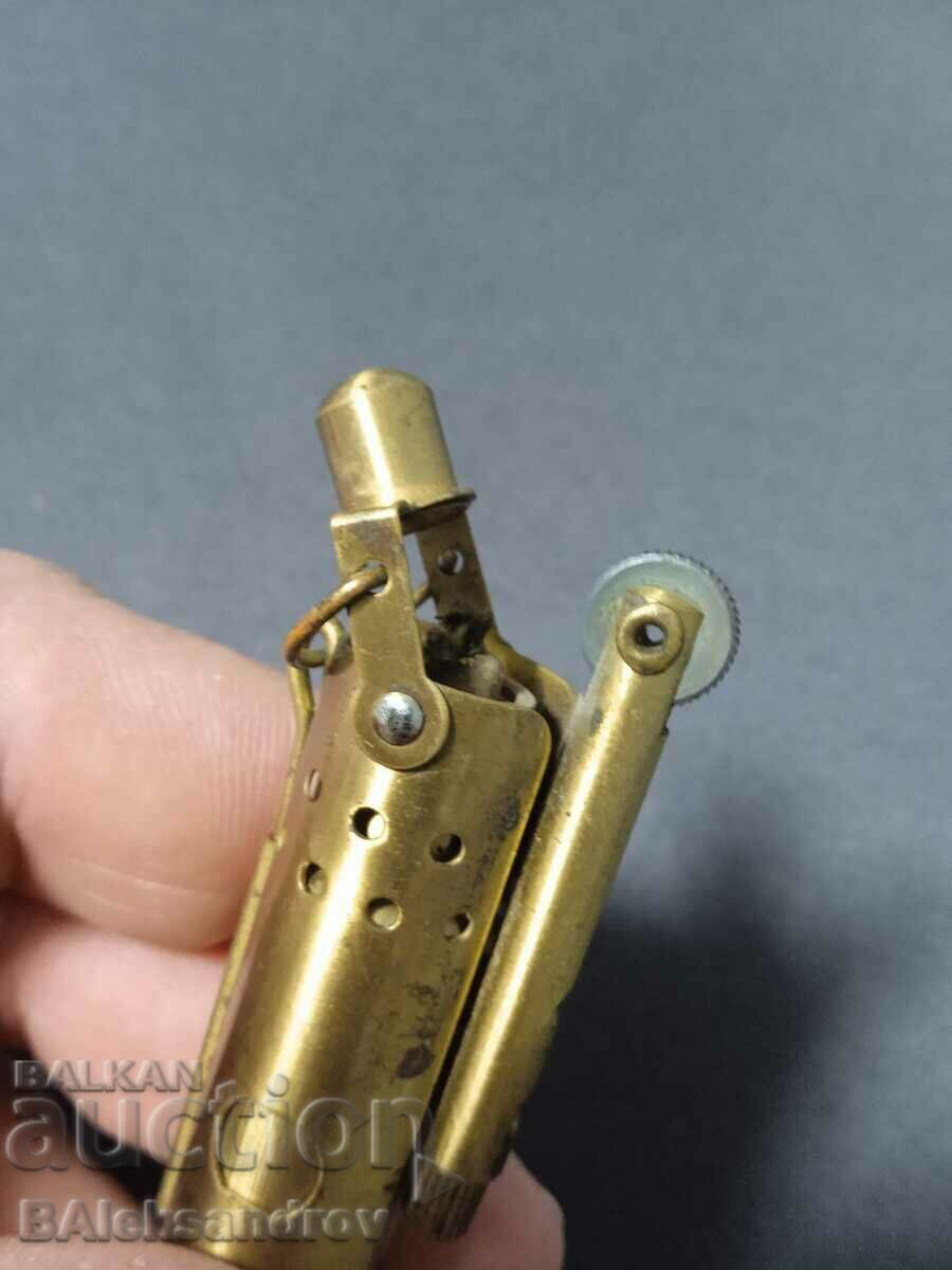 Παράδοση Παλιά βενζίνης αναπτήρα