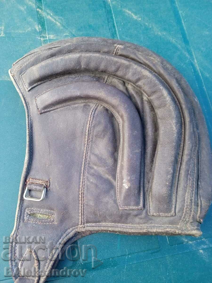 Bon de piele cu preț 66.00 BGN | € 33.75