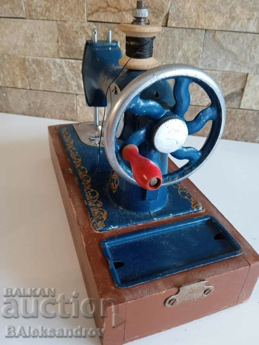 Old Soviet children's toy sewing machine - 5 Old Soviet children's toy sewing machine - 5