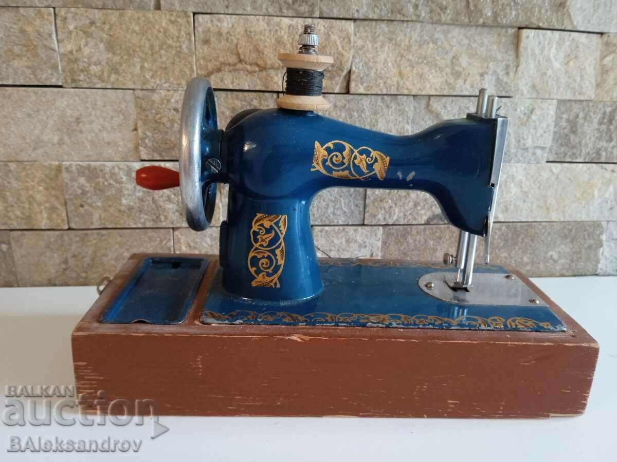 Old Soviet children's toy sewing machine - 7 Old Soviet children's toy sewing machine - 7