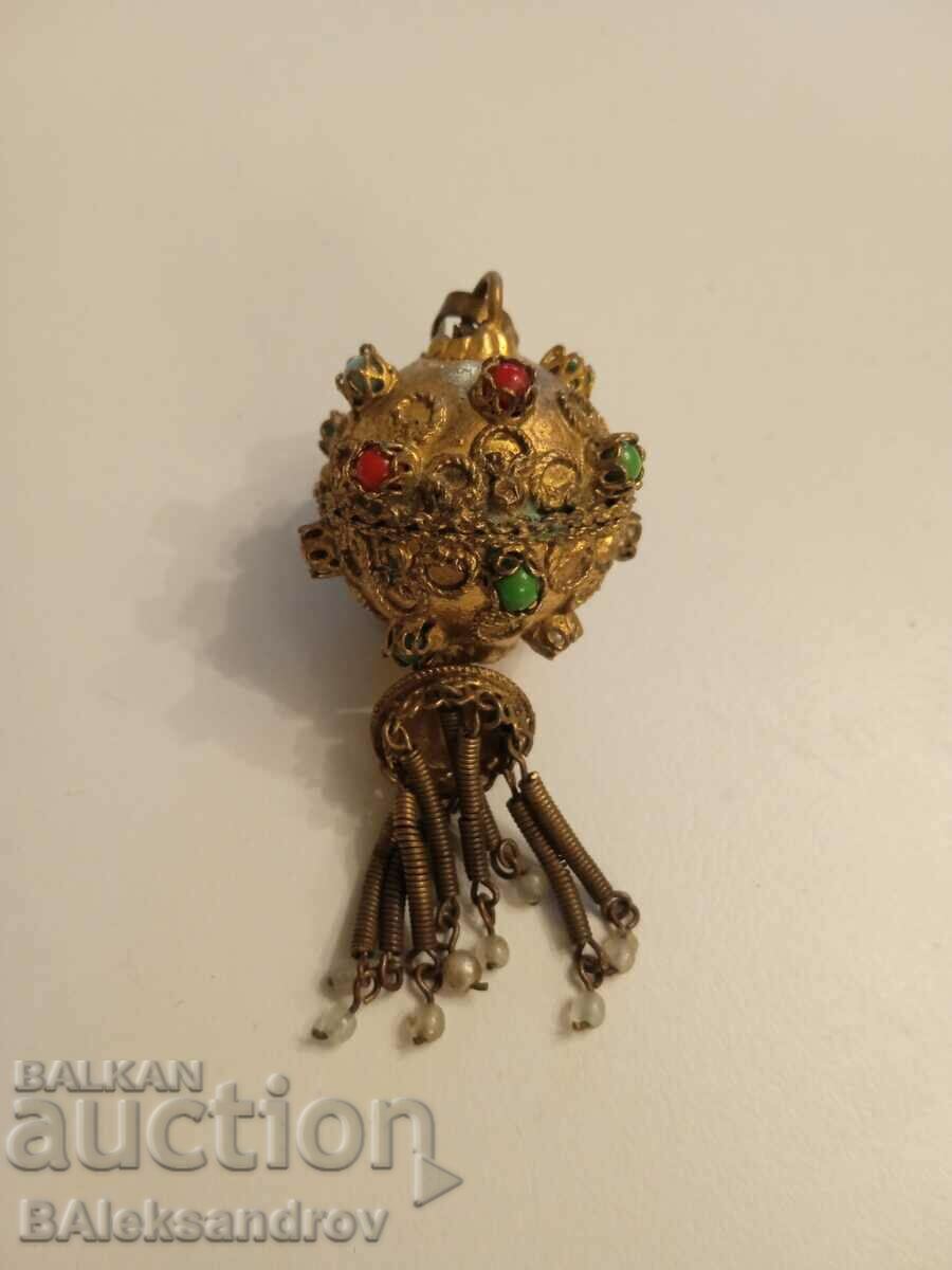 Παράδοση Παλαιό επιχρυσωμένο υδράργυρο στολίδι λαιμού Παράδοση Παλαιό επιχρυσωμένο υδράργυρο στολίδι λαιμού