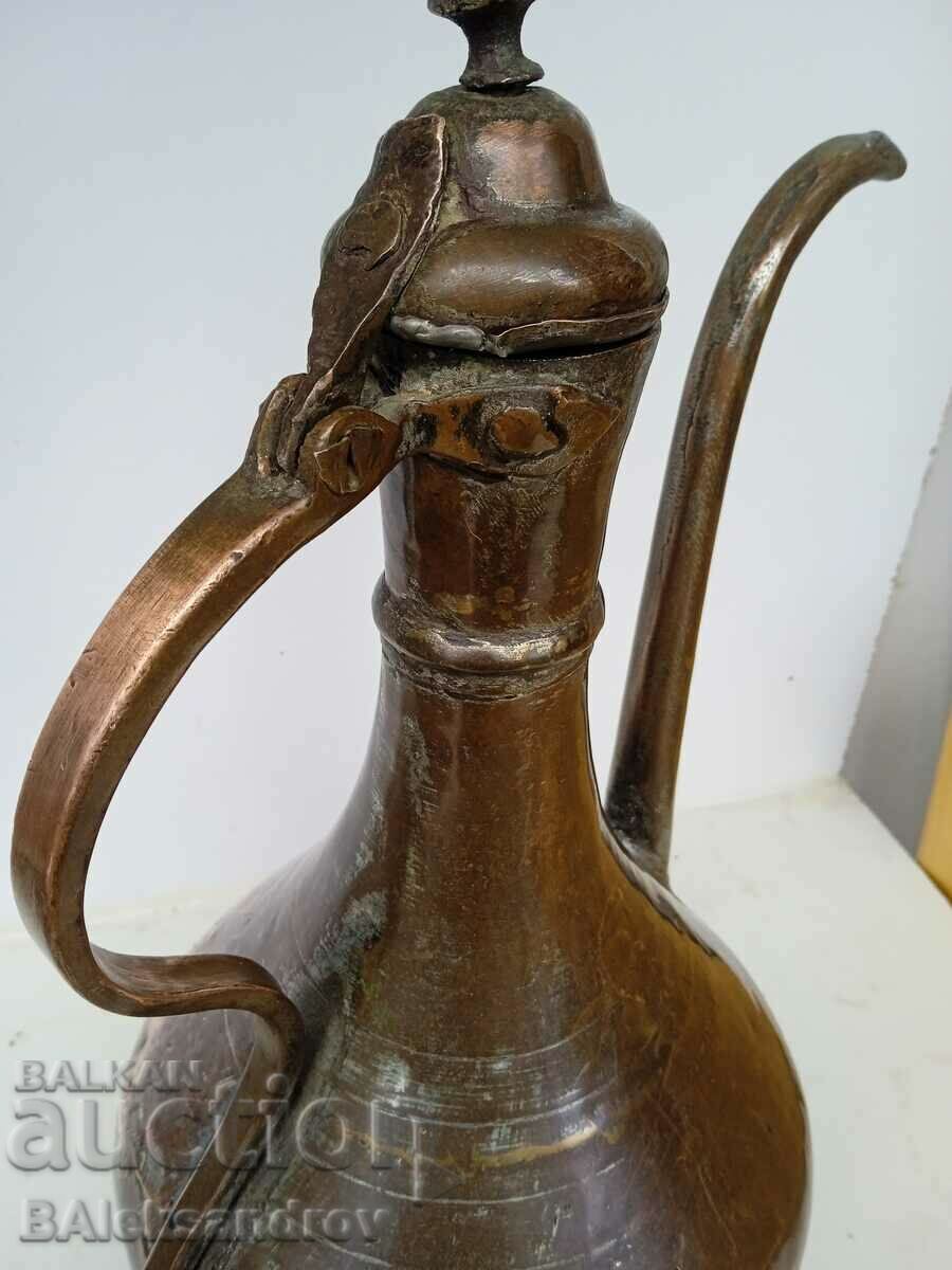 Auction Large heavy copper ottoman kettle Auction Large heavy copper ottoman kettle