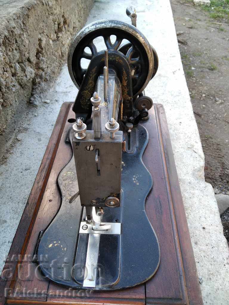 Singer from the older models - 5 Singer from the older models - 5