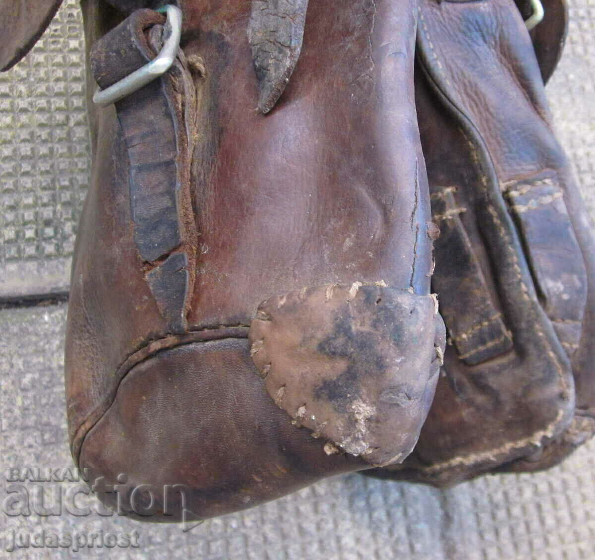 Old leather saddlebags and a leather pouch for a military motorcycle - 6 Old leather saddlebags and a leather pouch for a military motorcycle - 6
