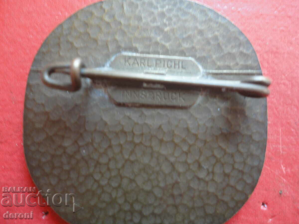 Delivery of German sign badge 5 Delivery of German sign badge 5