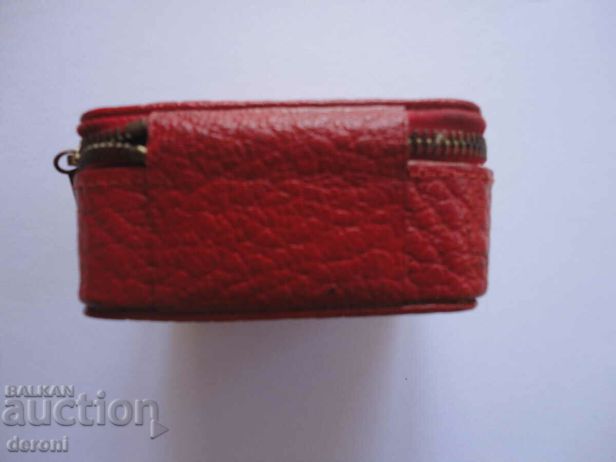 Great leather case with price 10.00 BGN | € 5.11