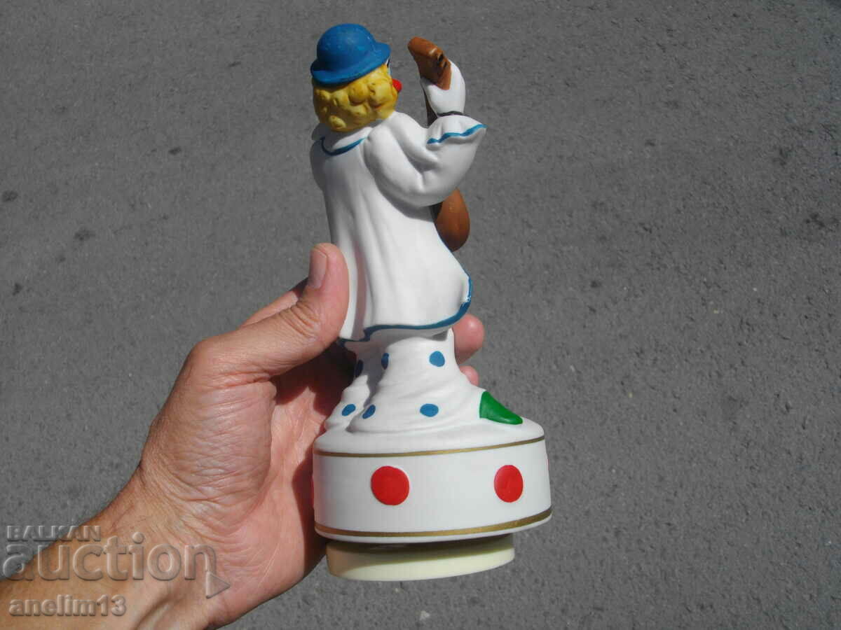 OLD PORCELAIN FIGURE WITH LANTERN PORCELAIN CLOWN - 6 OLD PORCELAIN FIGURE WITH LANTERN PORCELAIN CLOWN - 6