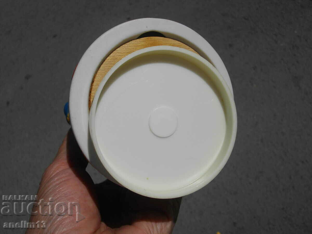 OLD PORCELAIN FIGURE WITH LANTERN PORCELAIN CLOWN - 7 OLD PORCELAIN FIGURE WITH LANTERN PORCELAIN CLOWN - 7