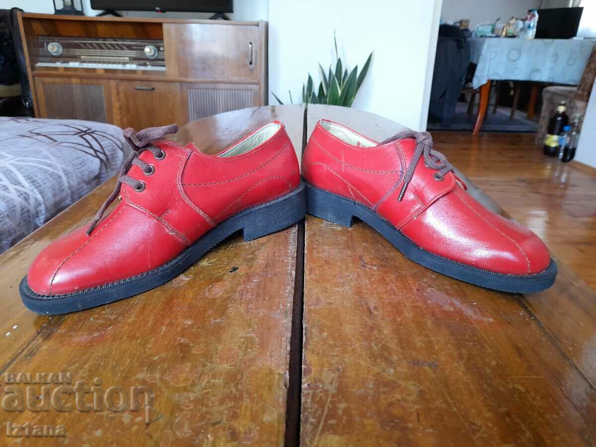Old children's shoes with price 35.00 BGN | € 17.90